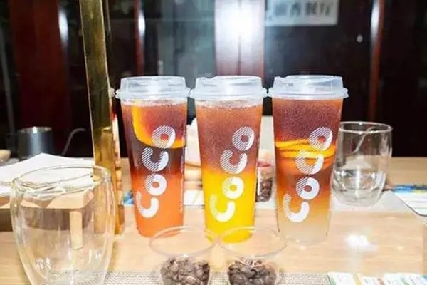 coco奶茶加盟还是直营店好